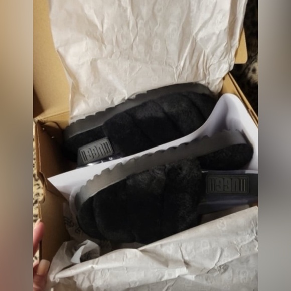 Ugg Fluff Yeah Super Fluff 9 - Picture 3 of 10